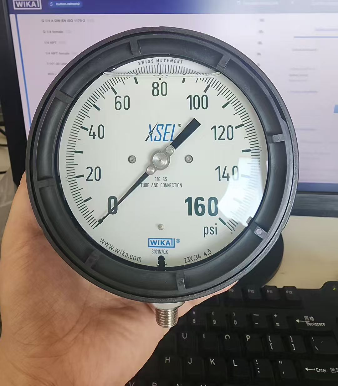 F1106